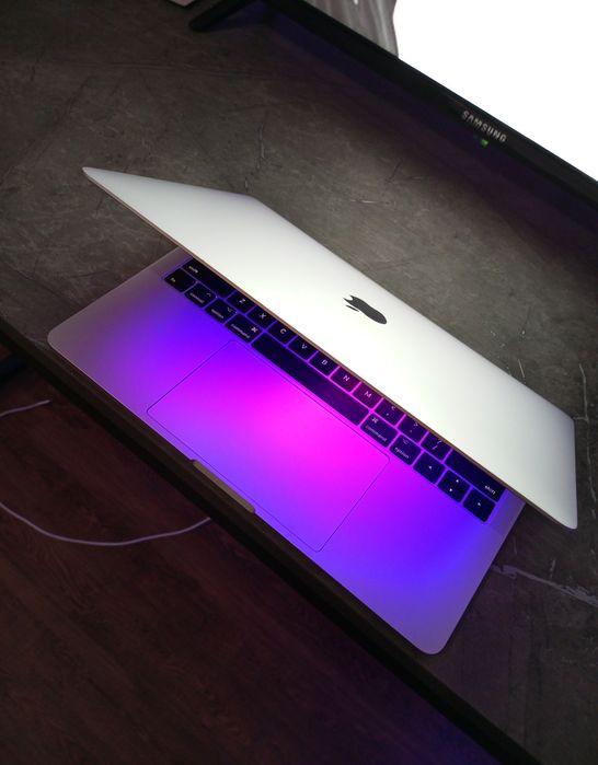 ideal Apple MacBook PRO. USA/California.