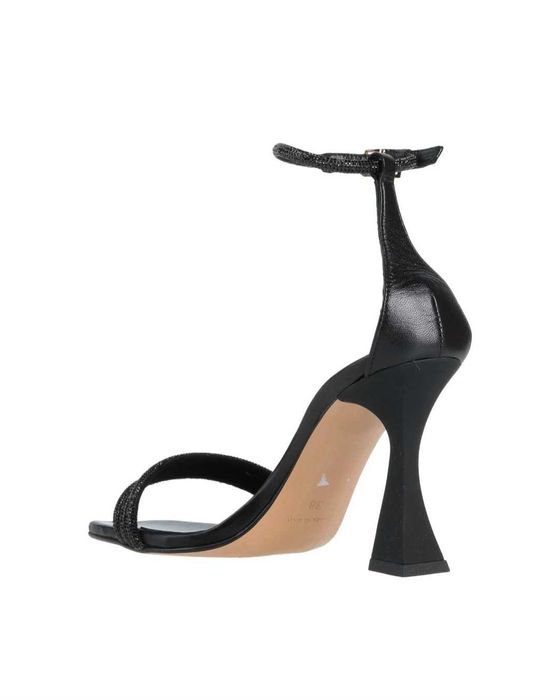 Brawn's черни обувки на висок ток