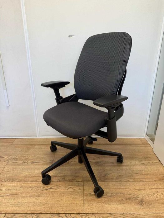 Refurbished Steelcase Leap V2 3D Knit