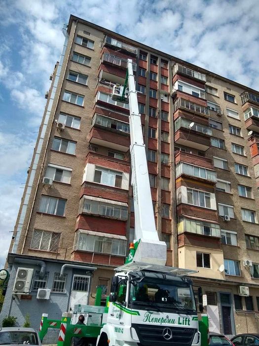 Авто вишка 35м Bison Paufinger