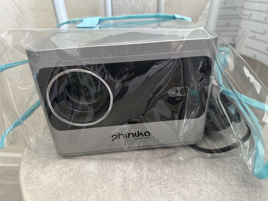 Проектор Phinika