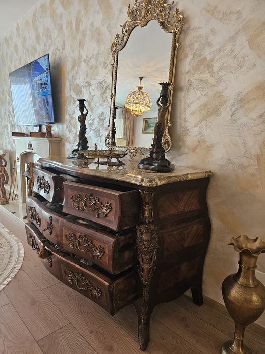 Comoda Louis xv, superba cu oglinda bronz