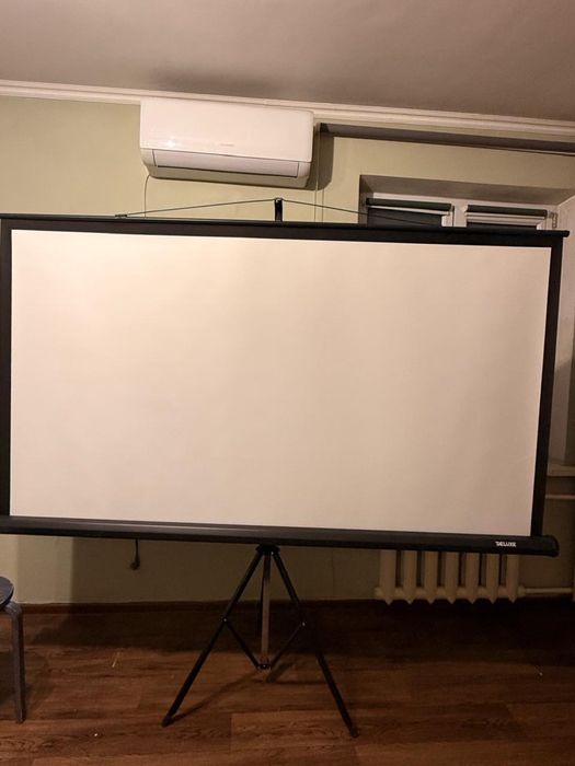 Проекционный экран