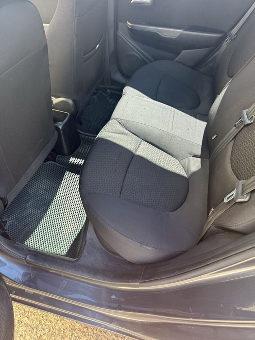 Продам киа рио 2016