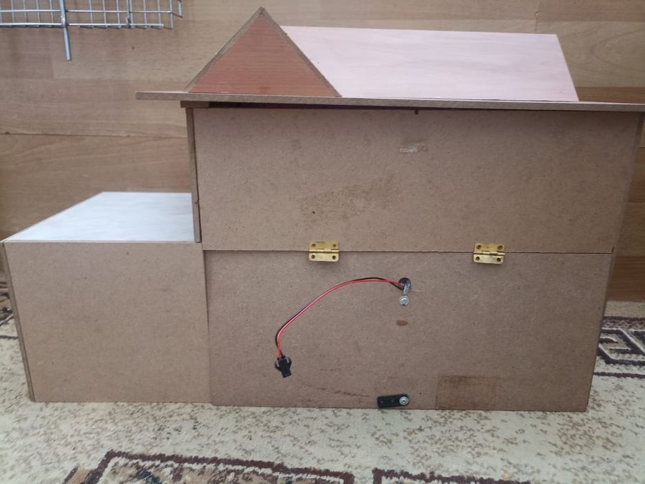 Кукольный домик продам