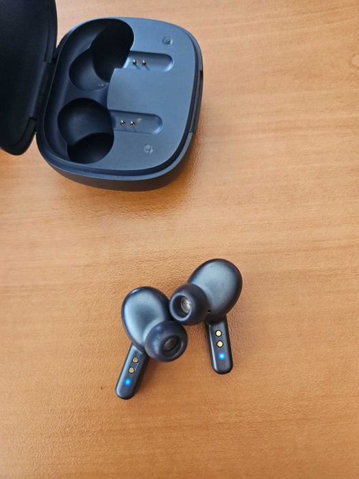 Безжични слушалки JBL livepro 2