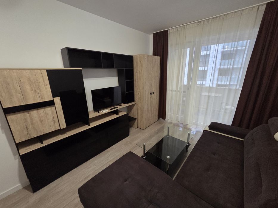 Inchiriez Apartament cu doua camere Prima Onestilor + loc de parcare