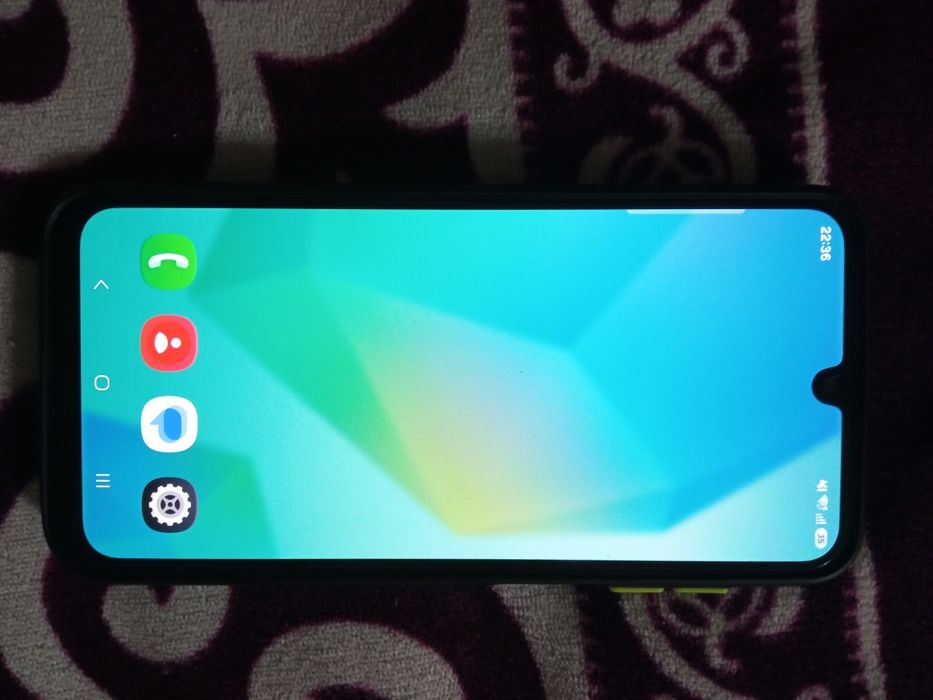 Samsung A16. Oppo A54