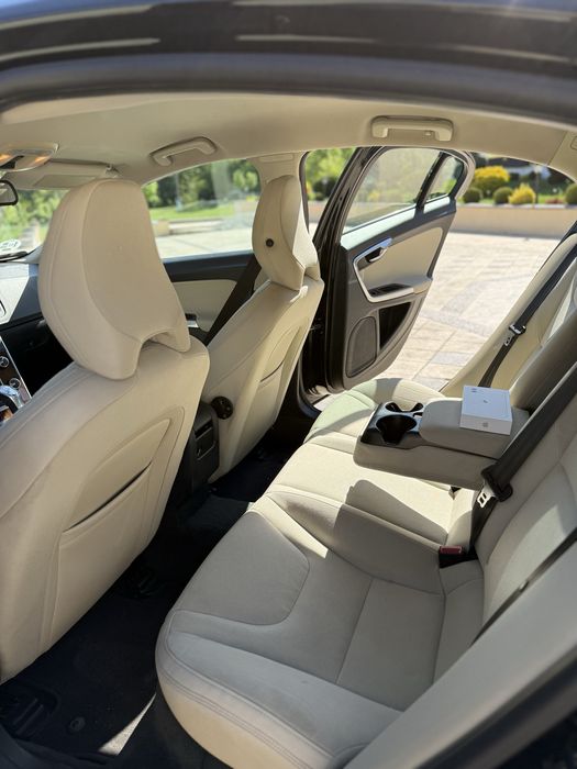 Volvo S60 D3 2.0 diesel Automat