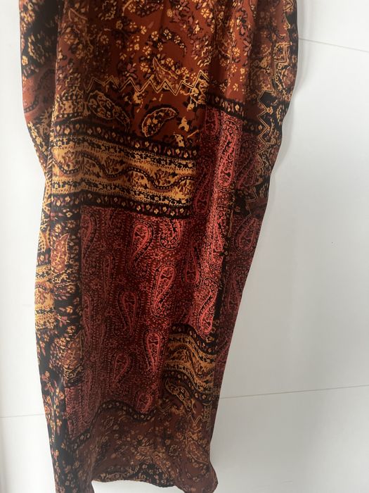 Сатена пола Zara