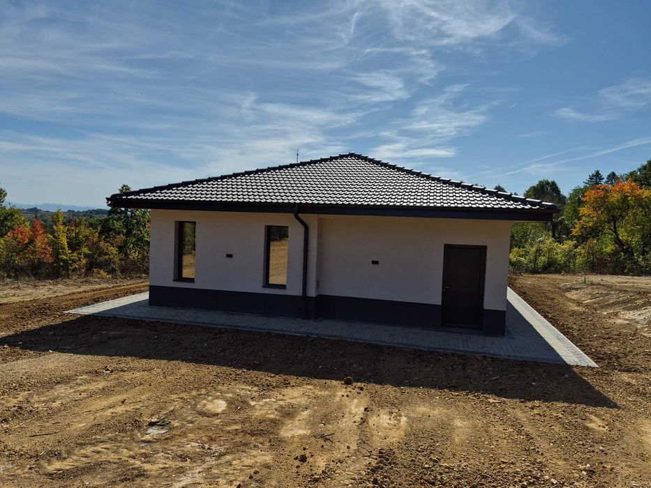 Продавам чисто нова къща в с. Керека,  общ. Дряново,  на 16 км. От Велико Търново