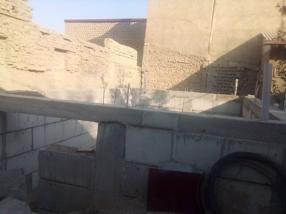 Желой дом на земле