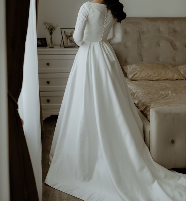 Vând rochie de mireasă