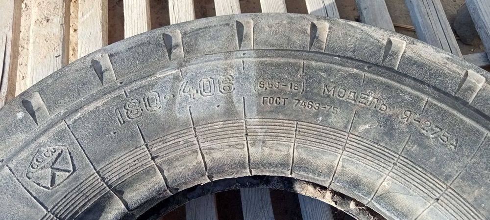 Покрышка шины 180-406