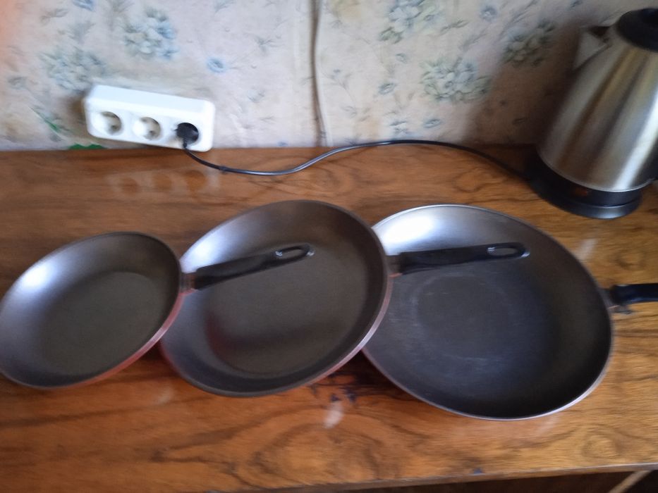 Продам набор скавородок для кухни