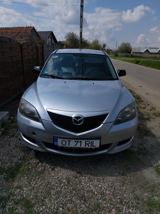Vînd Mazda 3 2005