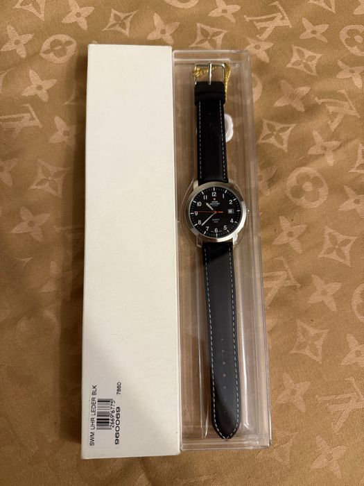 Ceas elvetian Swiss  Military 50 m nou in cutie,curea piele
