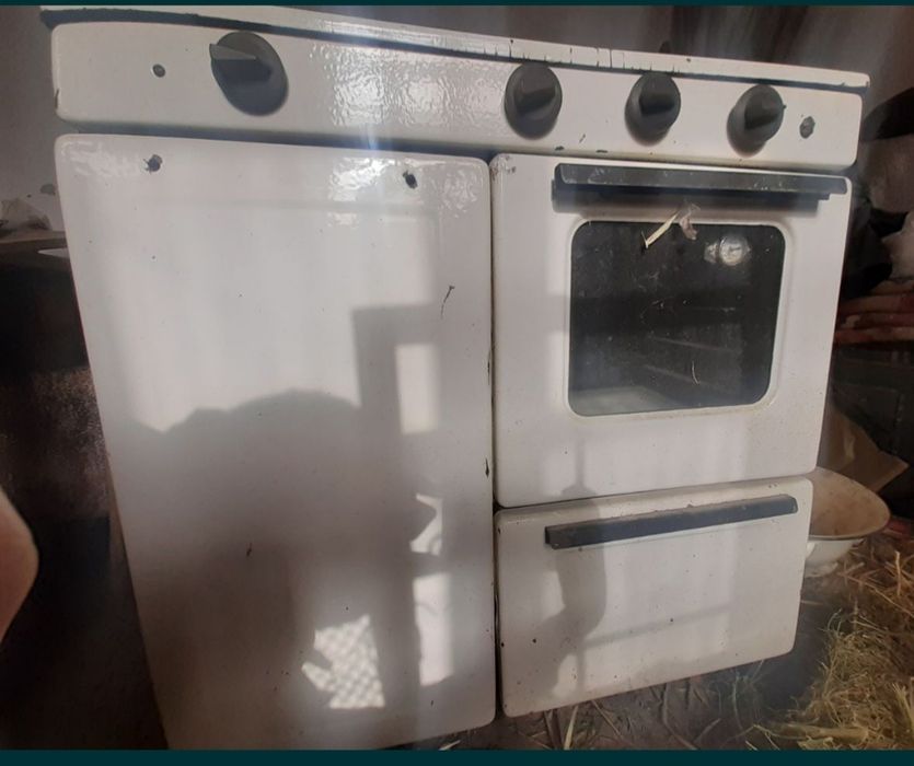 Газ плиталар сотилади,3та