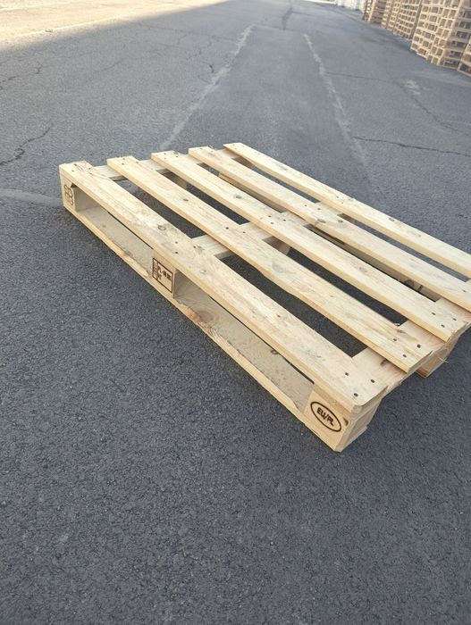 Дървени палети и скати