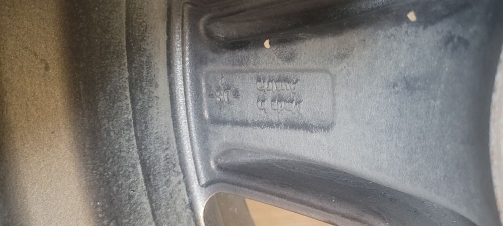 Диски оригинальные Amg R18 на гелен