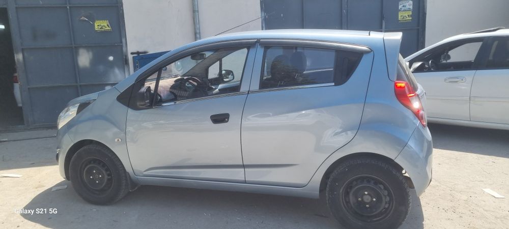 Spark sotladi .2014 yil benzi