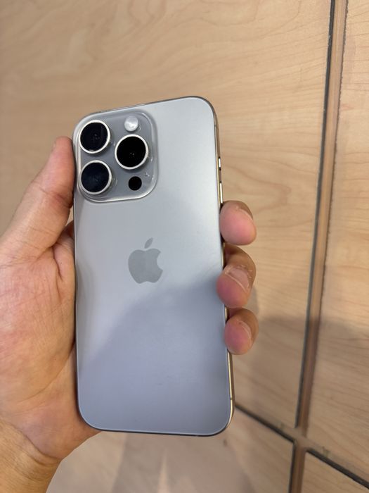 iPhone 15 pro 256 natural, хорошее состояние