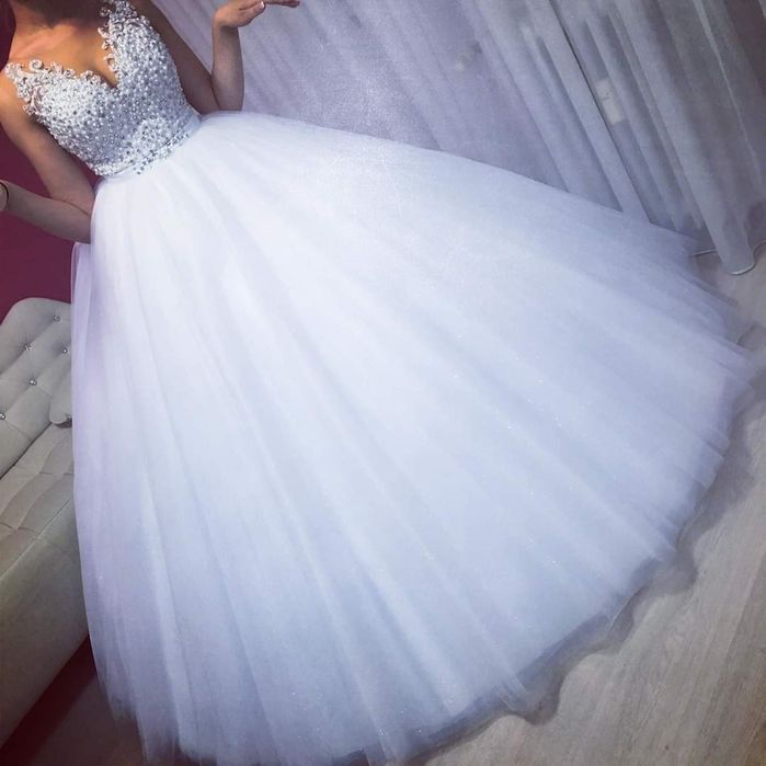 Vand rochie mireasă S-M