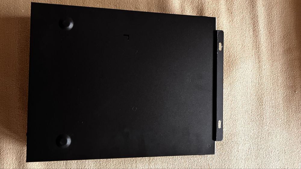 Vind invertor easun  power hibrid 2,2kw  12v