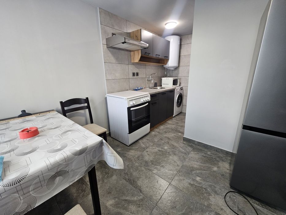 Давам под наем къща Костинброд