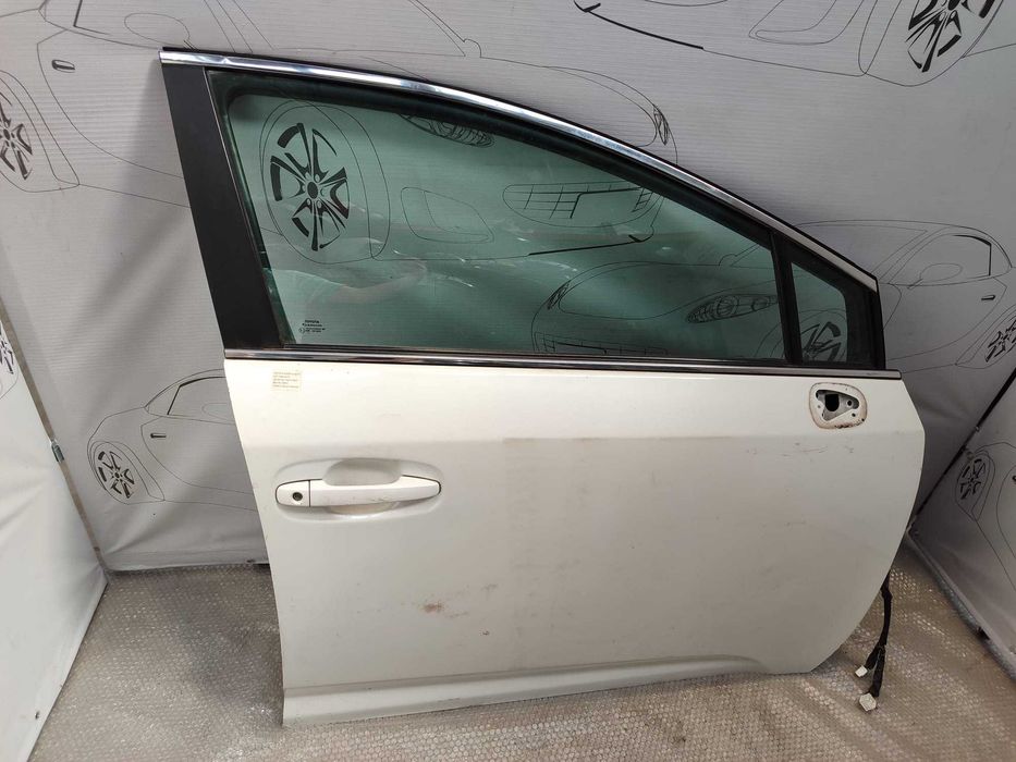 Ușă Față Dreapta Toyota Avensis T270 Sedan Alb Culoare 070 2015 / [2015-2018] / 6700105081 6700105071 (3A)