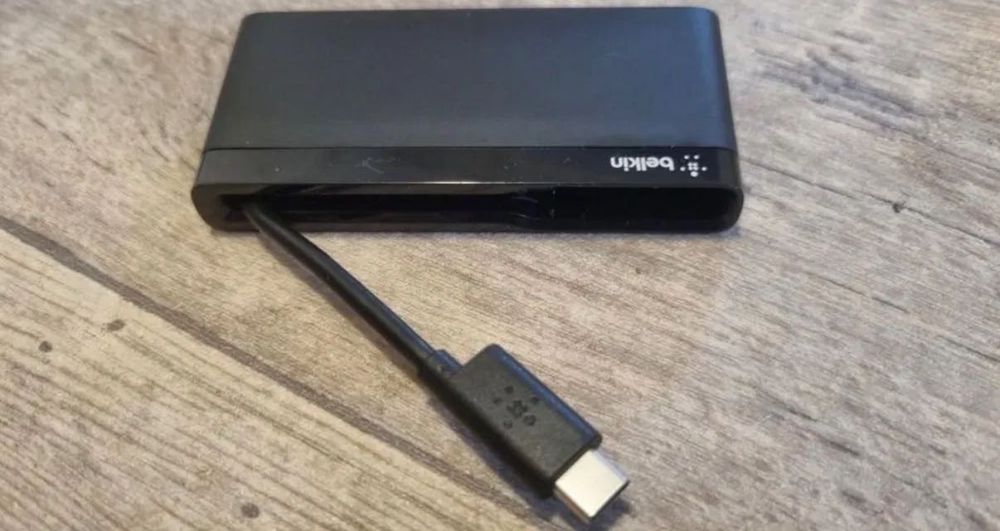 Hub Belkin USB  USB C, 2 porturi USB-C si 2
porturi USB-A 2.0