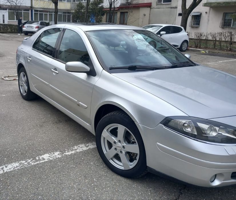 Renault Laguna Initiale Paris facelift