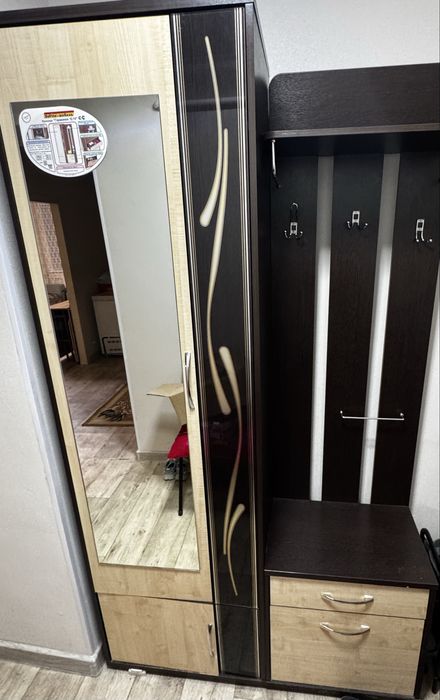 Шкаф для прихожей