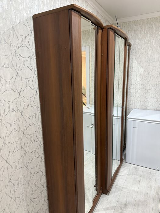 Шкаф жля прихожий