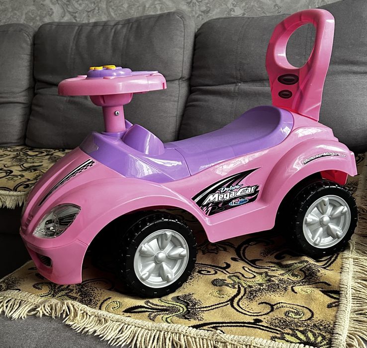 Машинка-каталка толокар