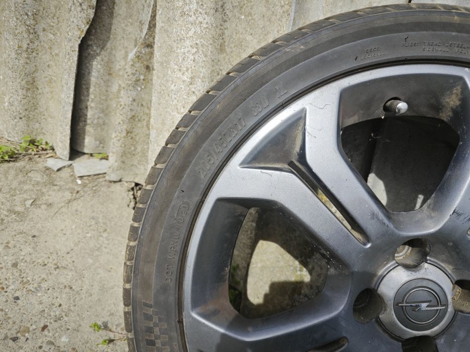 Jante auto 17" 4x100+ cauciucuri noi de vara 205/45zr 17