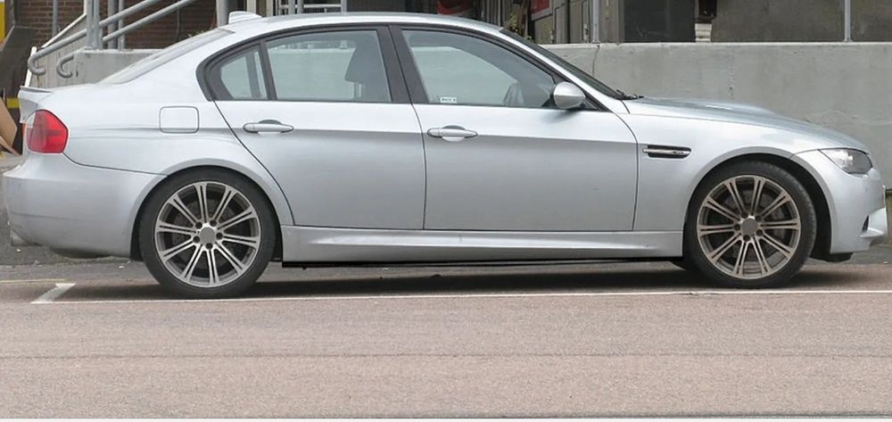 Lip Extensii Praguri BMW Seria 3 E90 E91  Universal Negru Lucios