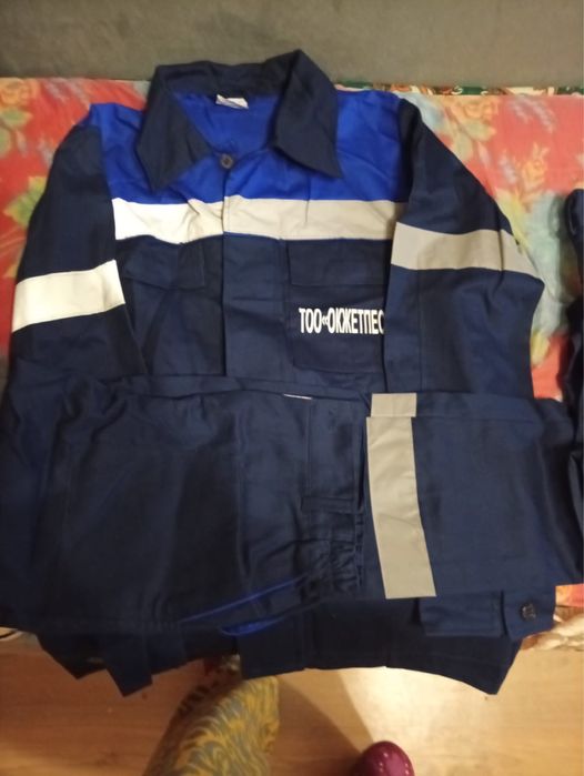 Продаю рабочую одежду