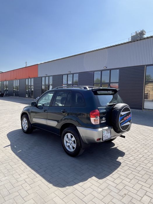 Продам Рав 4 2003г