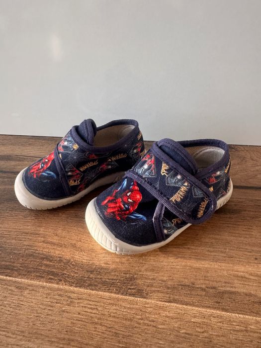 Маратонки и пантофи Mayoral, Hm, Beko 20 номер