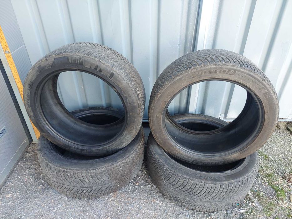 4 бр. Зимни гуми Mishelin 255/45 R20 dot 2520