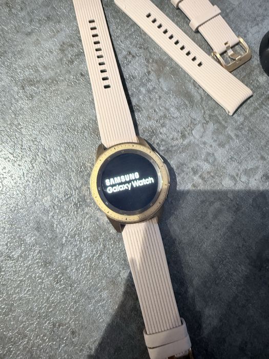 Смарт часовник Samsung