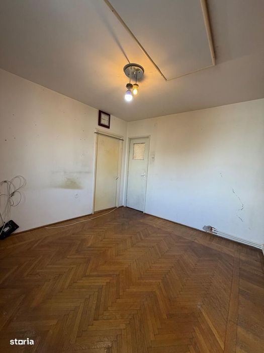 Vanzare apartament 2 camere, in Galati, Tiglina 1, centrala proprie