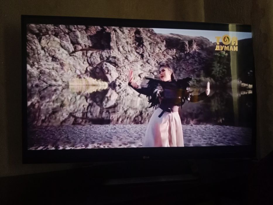 Телевизор сатам LG 60000