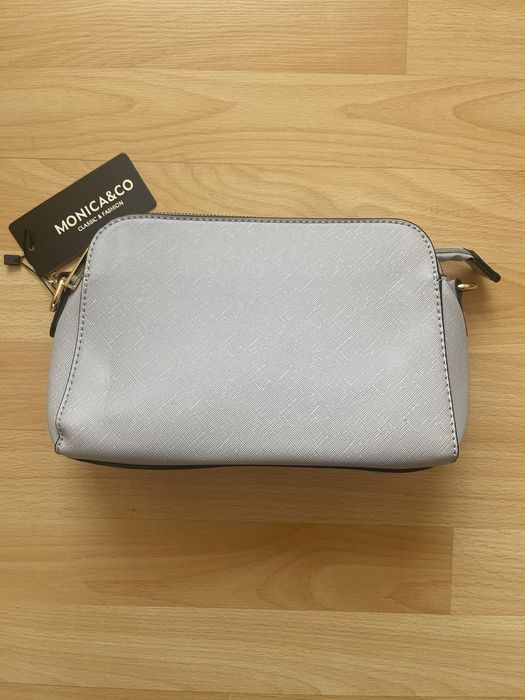 Чанти и портмонета