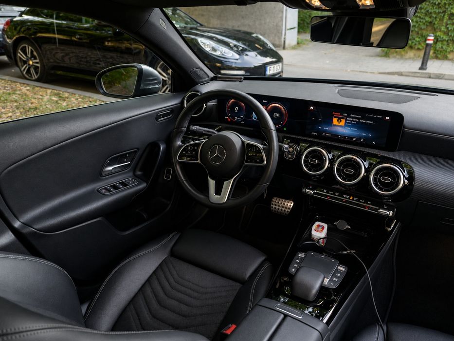 Mercedes-Benz A 180 d Sedan | 2.0 Diesel | Automat | 141.679 km | LED | Digital Cockpit | 29.11.2021 |