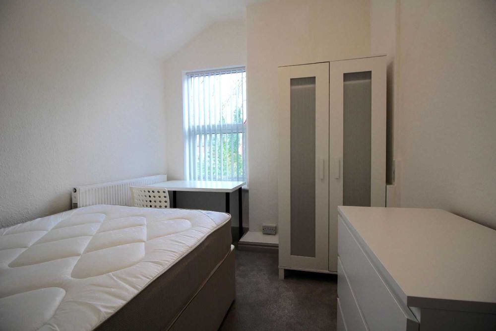 Дава се под наем Едностаен апартамент в София, Център - 45 кв.м за 331.5 € - Снимка #3