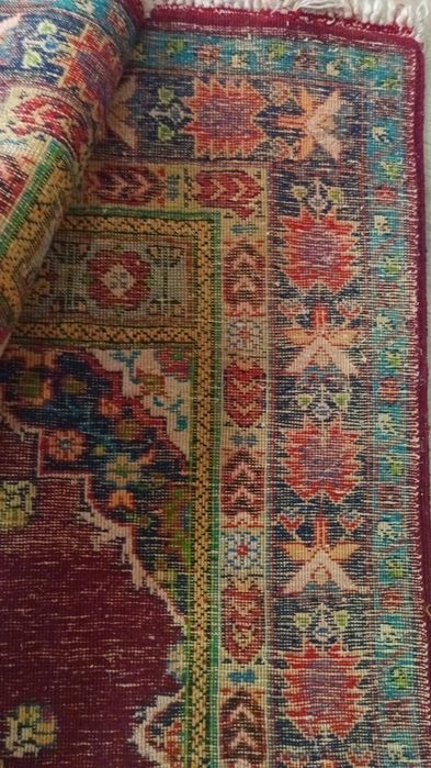 Котленски килим със забележка