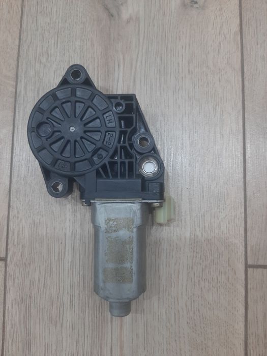 Моторчик стеклоподъемника