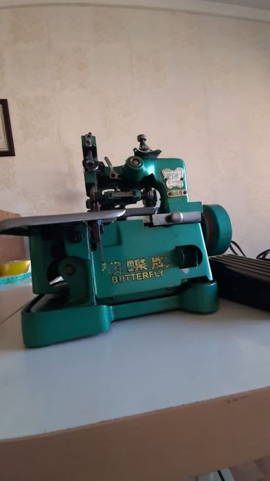 Продается оверлок